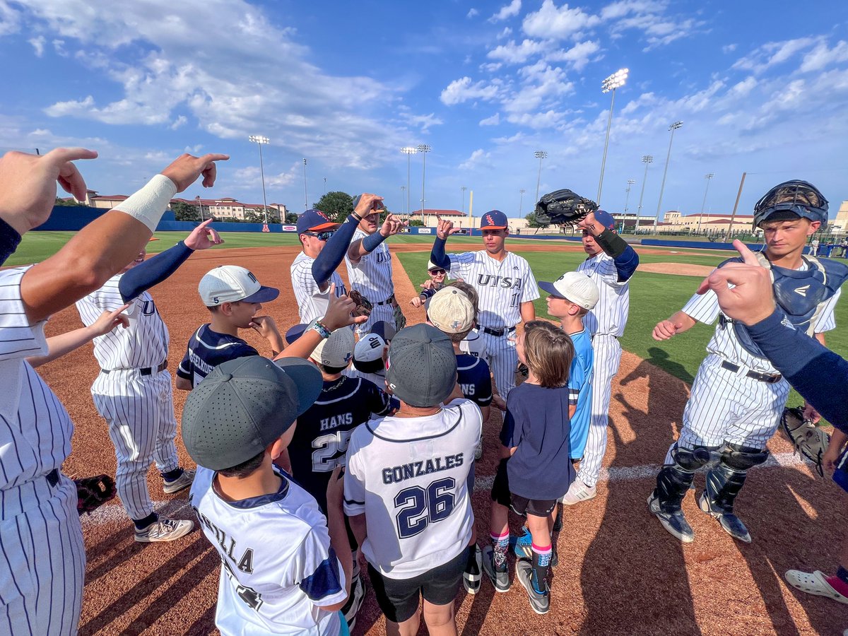 No better way for you to spend your Saturday than with @UTSABSB. Join us at 1:30 p.m. for Senior Day followed by Game 2 of the series with USF. #BirdsUp 🤙 #LetsGo210