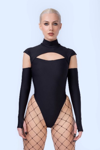 I just received Back To Black Cutout Short Sleeve Bodysuit | M / Bodysuit + Gloves from Squishy via Throne<a href="/tag/throne"class="tags"><span>#throne</span></a><a href="/tag/wishlist"class="tags"><span>#wishlist</span></a>
