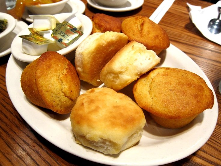 TroySoprano's tweet image. What, you want biscuits AND cornbread? #BreadPosting