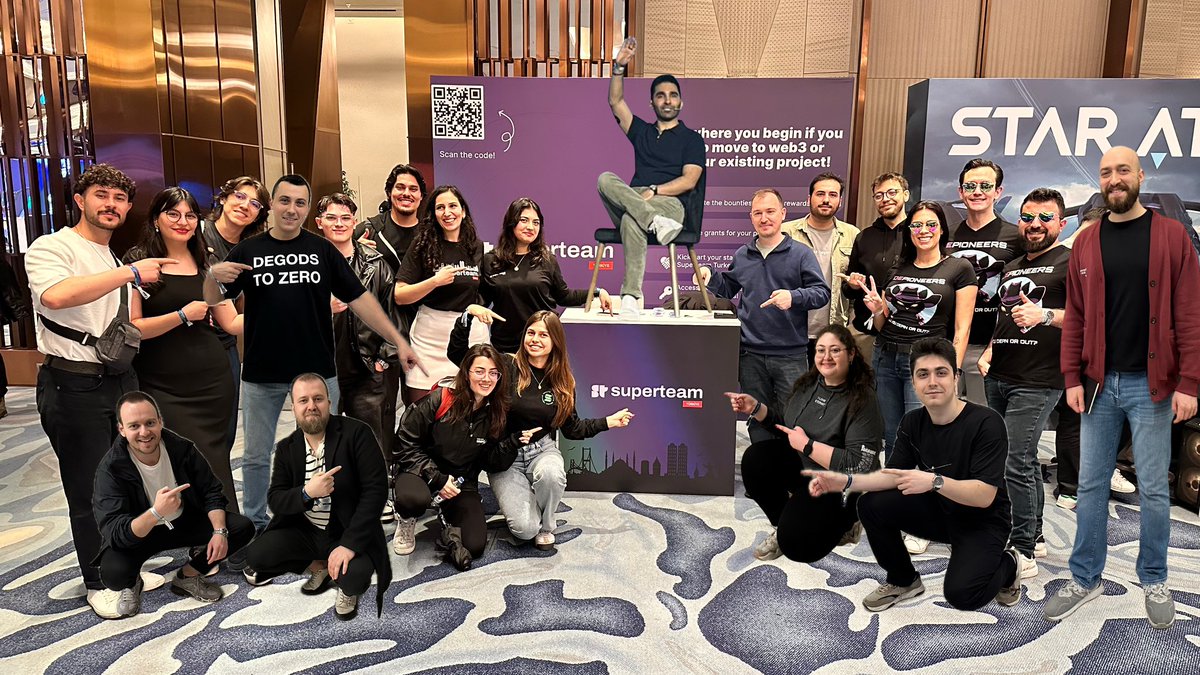 We wrapped up <a href="/SolanaCrossroad/">Solana Crossroads ✨ ISTANBUL</a> with some of our lovely Members, and the one and only <a href="/kashdhanda/">Kash (🐱, 🐐)</a>! 😜

(We definitely didn't use any photoshop)

Thanks to everyone who visited our booth 💙