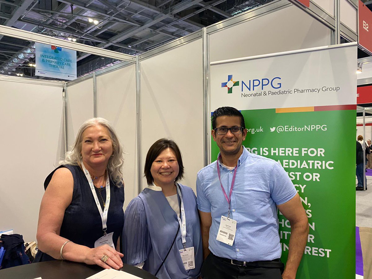 What a lovely afternoon advocating for our paediatric and neonatal pharmacy colleagues at the @EditorNPPG stand at @CPCongress! Such a privilege to share ideas on improving patient safety with colleagues from different sectors & inspiring the new generation to join our taskforce!