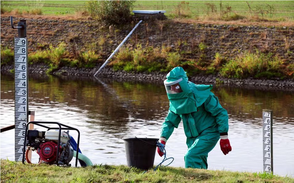 BladeoftheSun tweet media