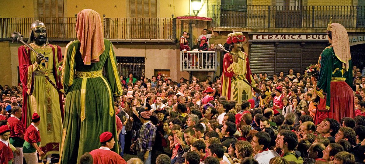 The Patum of Berga, in Catalonia, is an explosion of tradition, culture, and emotion! 🔥 Discover the magic of this unique festival where the past and present blend into an unforgettable celebration. 🎉

📅 May 29-Jun 2

👉 tinyurl.com/24e9yrmc

#VisitSpain #SpainTraditions