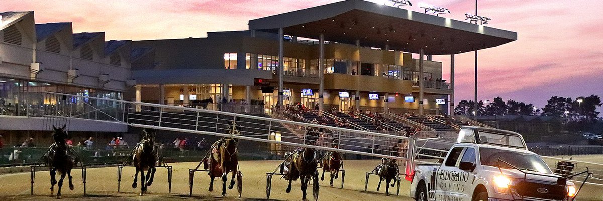 gabe_prewitt's tweet photo. First Saturday of the season for our friends up at Scioto Downs, &amp; they are going to crank it up right with a $3,500 P5 carryover in R1, low 14% takeout!  $15kG

Free program pages everyday! 

https://t.co/GrtMKdd03X https://t.co/KwQb2R155I