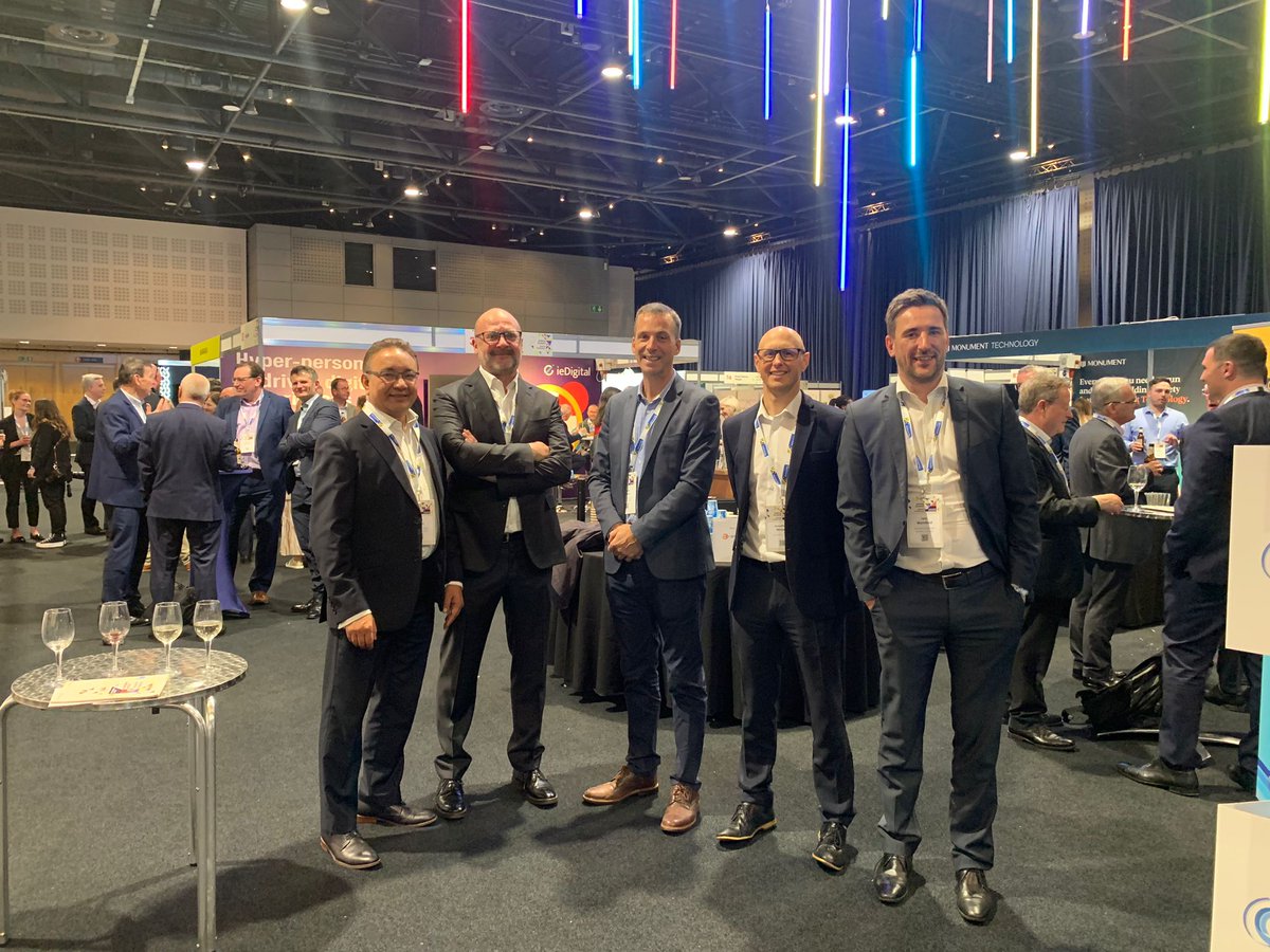 riazAkhan's tweet photo. Amazing time with the rest of the team at the BSA Conference in Manchester!. It was inspiring to see how building societies are embracing digitalization and innovation to better serve their members.
#BSAConference #BuildingSocieties #axiomme #amdocs #customerminds #sourcedgroup https://t.co/y3uNzQaqz2