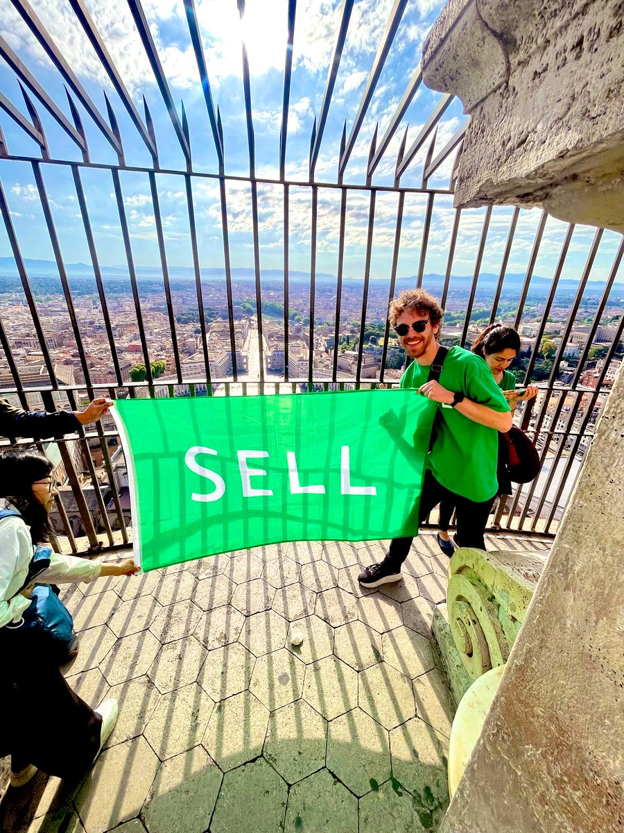 Bringing the #sellflagtour to the first Colosseum & the top of St. Peter’s Square! We’re going global! See you all again at the reverse boycott next month in Oakland! @LastDiveBar @jvb43 @CaseyPrattABC7 @AsHotDog @RickeyBlog @BrodieNBCS @susanslusser #selltheteam