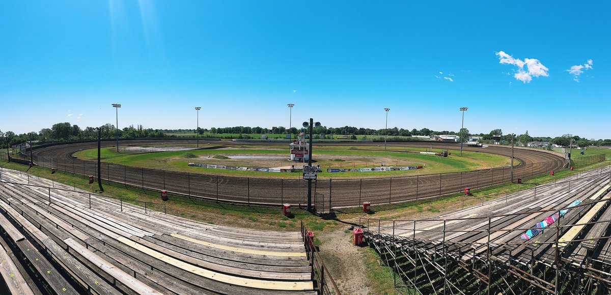 Another 𝗕𝗘𝗔𝗨𝗧𝗜𝗙𝗨𝗟 raceday! 😍 We’ve got perfect weather In Granite City, IL as @Kubota_USA High Limit Racing returns to @TriCity11 tonight. 𝗧𝗜𝗖𝗞𝗘𝗧𝗦 🎟️ bit.ly/3U2F2my 𝗛𝗢𝗧 𝗟𝗔𝗣𝗦 🔥 6:30pm CT 𝗪𝗔𝗧𝗖𝗛 📺 FloRacing.com/HighLimit