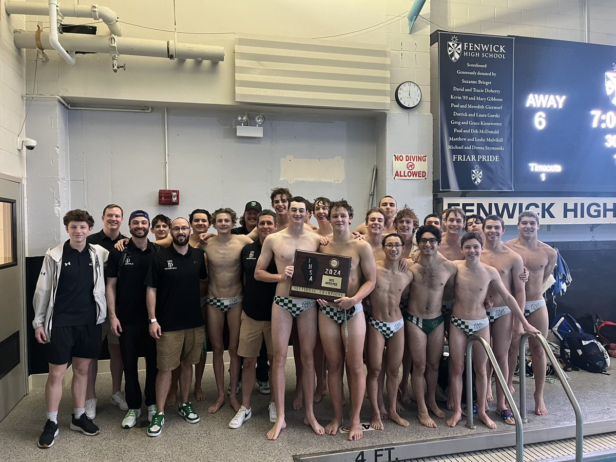 Congratulations to Boys Varsity Water Polo Sectional Champions!! 💚
York 13
Fenwick 6