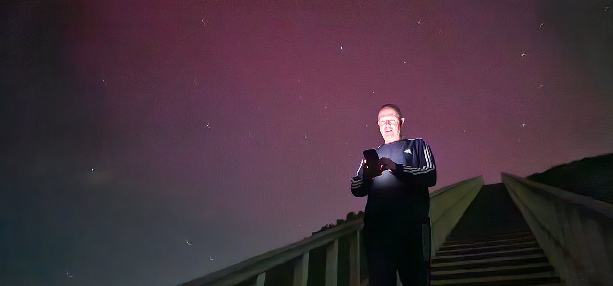 Appreciation post @RetroRobV8 I don't think I could love this man anymore than I already do! This month I am celebrating an amazing achievement &amp; he had my back all the way! He makes my life a happier place &amp; he has treated me to a trip to London today to celebrate. I love you xx