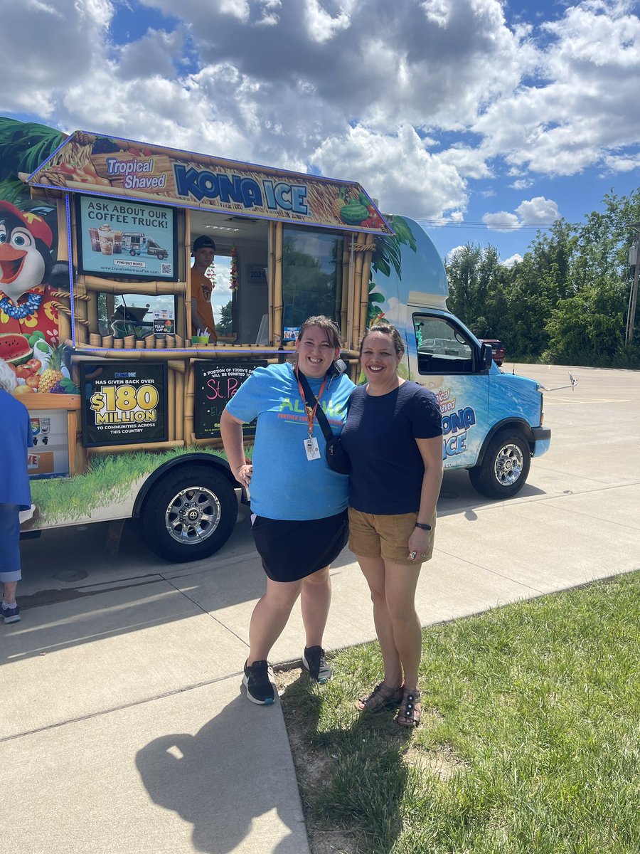 Kona Ice Day! So much fun! One of the nicest days to sit outside and enjoy a treat! Thank you, Kona Ice, for making it fun for our Panther Cubs!