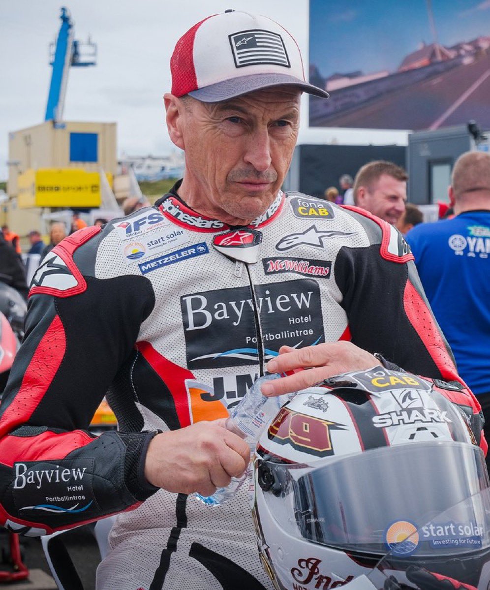 suziperry's tweet photo. These two… Absolute legends 🙌🏻 @northwest200 https://t.co/cyXcPHGjp0