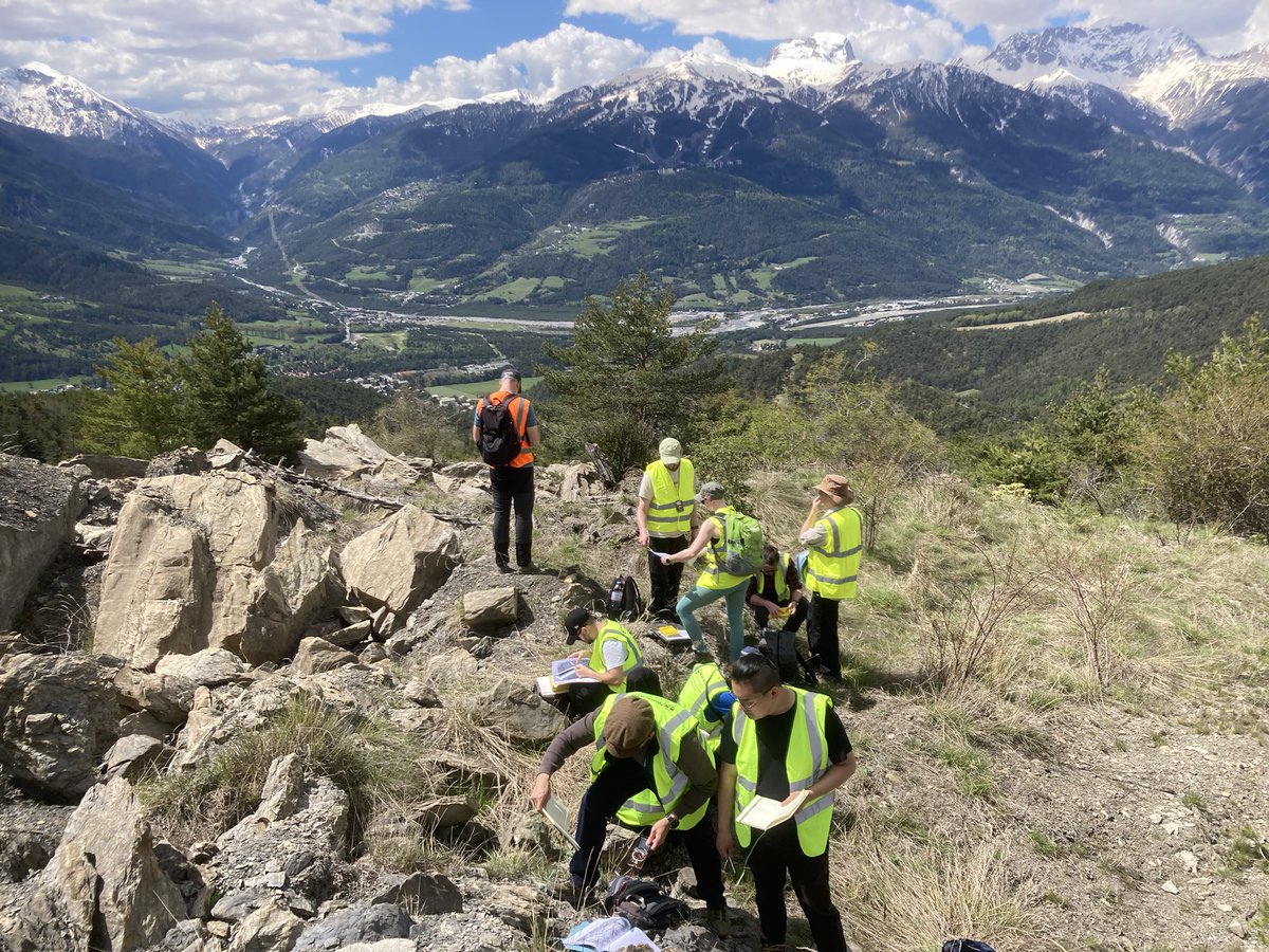 Colin Davie tweet media