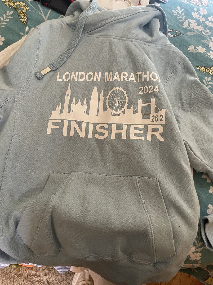 I’ve at last got my hands on my new hoodie. Typical the weather has changed and it’s to warm to wear it. 😂
#VirtualLondonMarathon
#runner
#running
#run