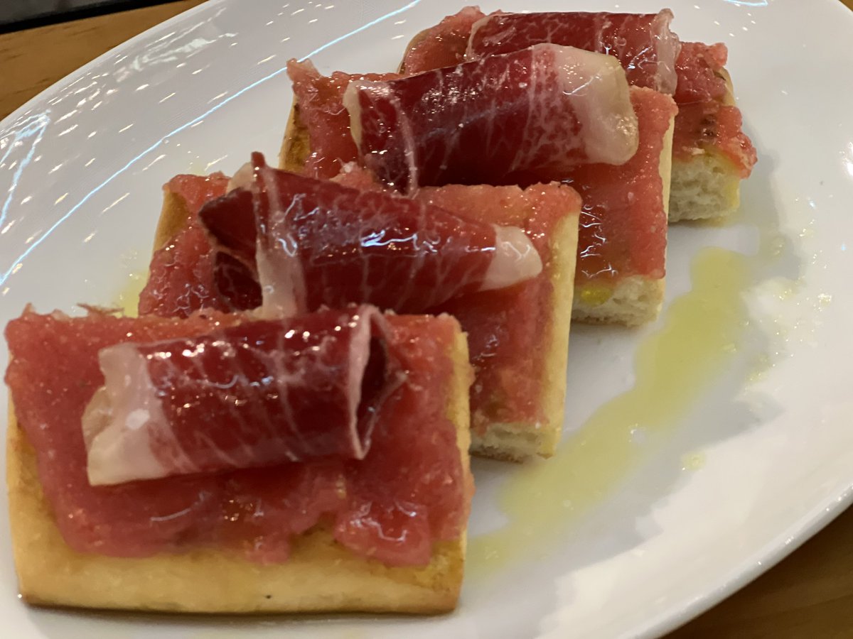 Feeling lucky today as I asked the manager for a Tortilla española, not on the menu. The chef made it happen, and it was delicious!#Foodie #SpanishCuisine #tapas 🍳🇪🇸