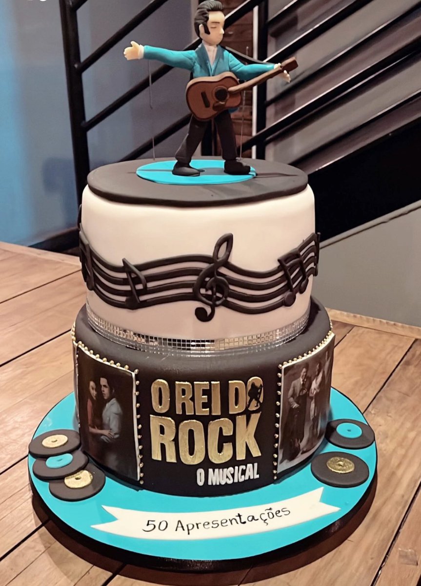 50 Apresentações! E celebramos com nosso Amazing bolo!!! 🥹👑🤘🏽❤️