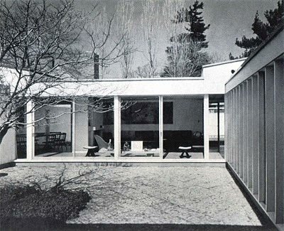 ManuelRevilla57's tweet photo. Casa Sert
Josep Lluis Sert
Cambridge, Massachusetts
#100×100MasterHouses https://t.co/nwZF7cpk12