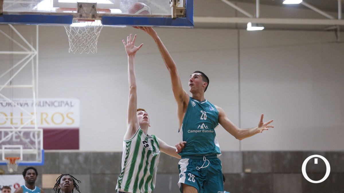 🏀El @ucbcordoba tropieza ante el Gironés y pierde todas sus opciones (72-63) cordopolis.eldiario.es/deportes/balon…