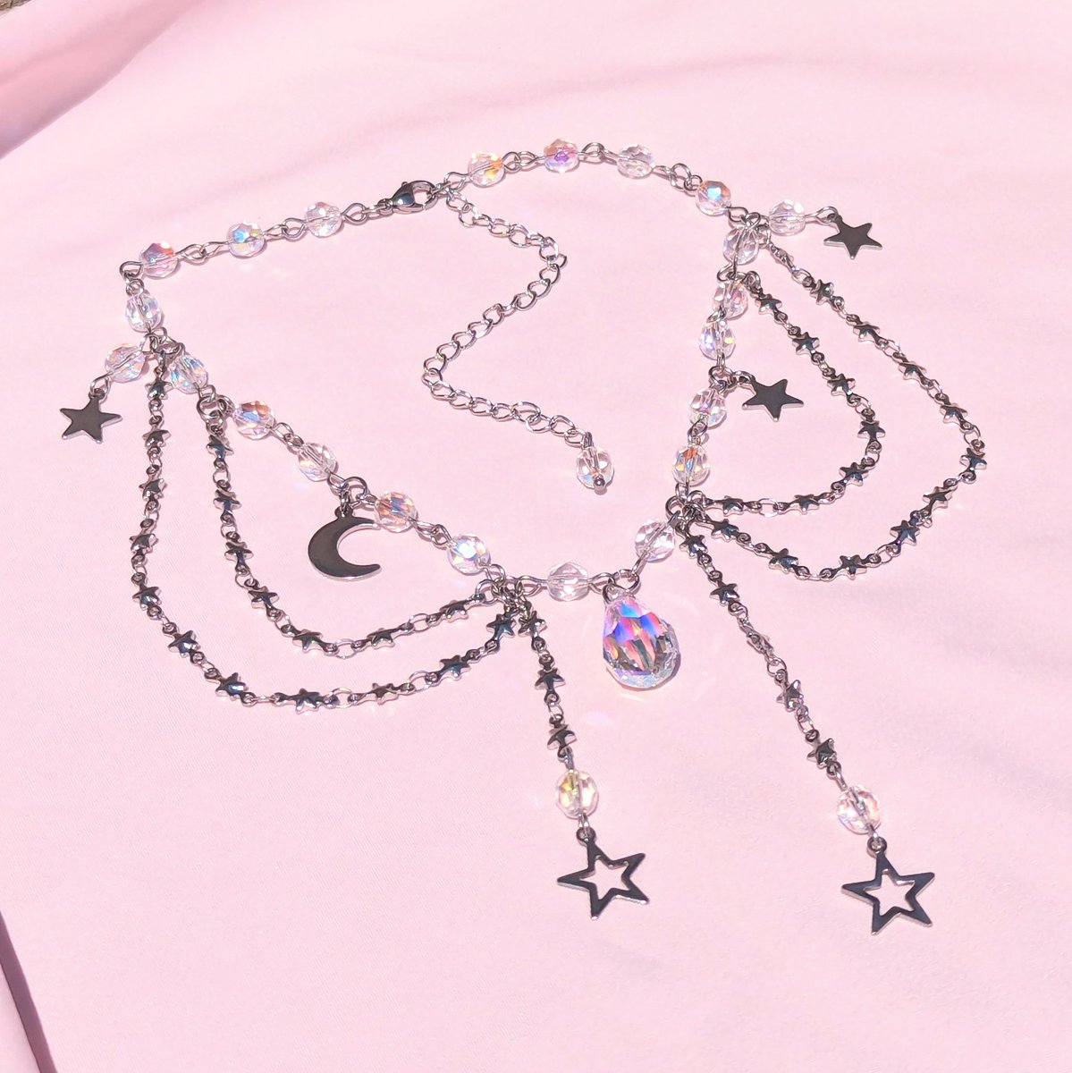 shoplalisa's tweet photo. The Aura Glow Necklace https://t.co/OFtUe6meuu