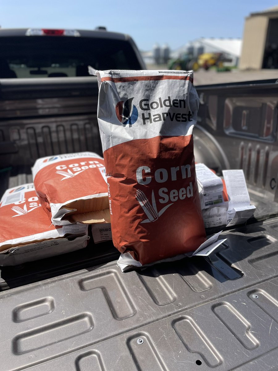 “U” better believe it. New 103RM ready to hit the dirt in west central Mn! Exciting line-up on the move from <a href="/GldnHarvest/">Golden Harvest Seeds</a>  <a href="/GHXSeed/">GHX</a>