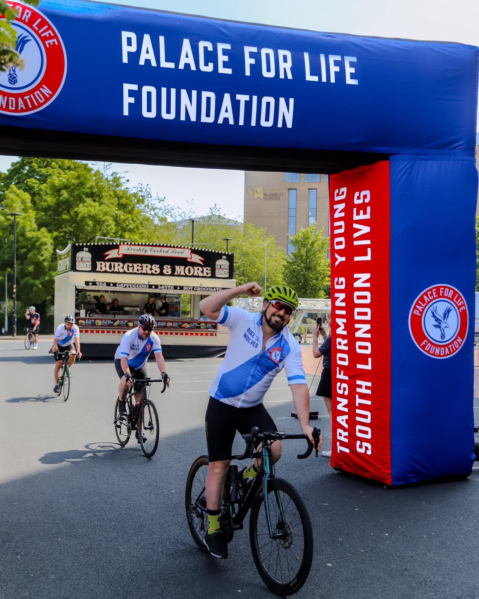 PalaceForLife's tweet image. 160 miles cycled! 

Congratulations to all our riders for their amazing efforts over the past two days ❤️💙 

Donations can still be made here 👇🏻

justgiving.com/campaign/biket…