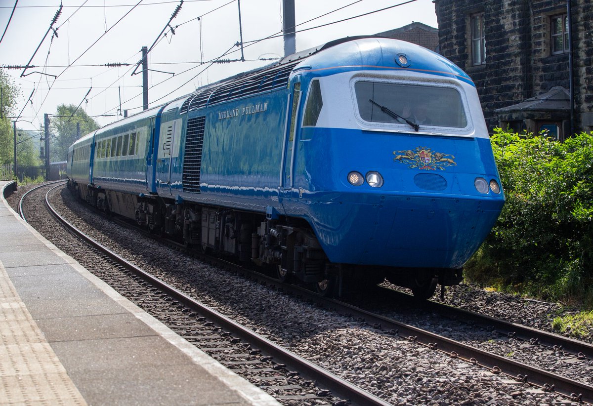 Greetings from Steeton & Silsden with #MidlandPullman #NationalTrainDay