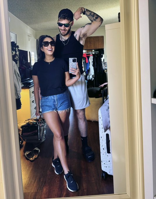 Laughing because it&rsquo;s so easy being US! Kneel and serve, cucks 💰🧎🏻 @MasterJacobXL https://t.co/WHFoD<a href="/tag/assworship"class="tags"><span>#assworship</span></a><a href="/tag/facesitting"class="tags"><span>#facesitting</span></a><a href="/tag/rtgame"class="tags"><span>#rtgame</span></a>