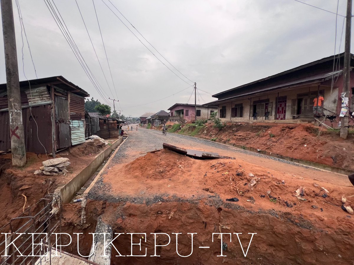 PEPPLES Road construction 🚧 site after today downpour Details later Alex C. Otti Kepukepu TV- @alexottiofr @kepukepunews