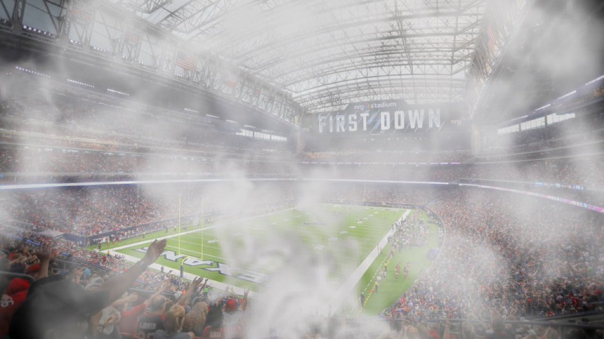 🚨🚨BREAKING: The Houston #Texans will allow fans to smoke cigarettes, vapes, and Delta-8 pre-rolls in the stands during games for the upcoming #NFL season. 🤯🤯🤯

NRG is a covered stadium and will now be the ONLY ROOFED NFL venue to allow smoking within its own stands. 😬