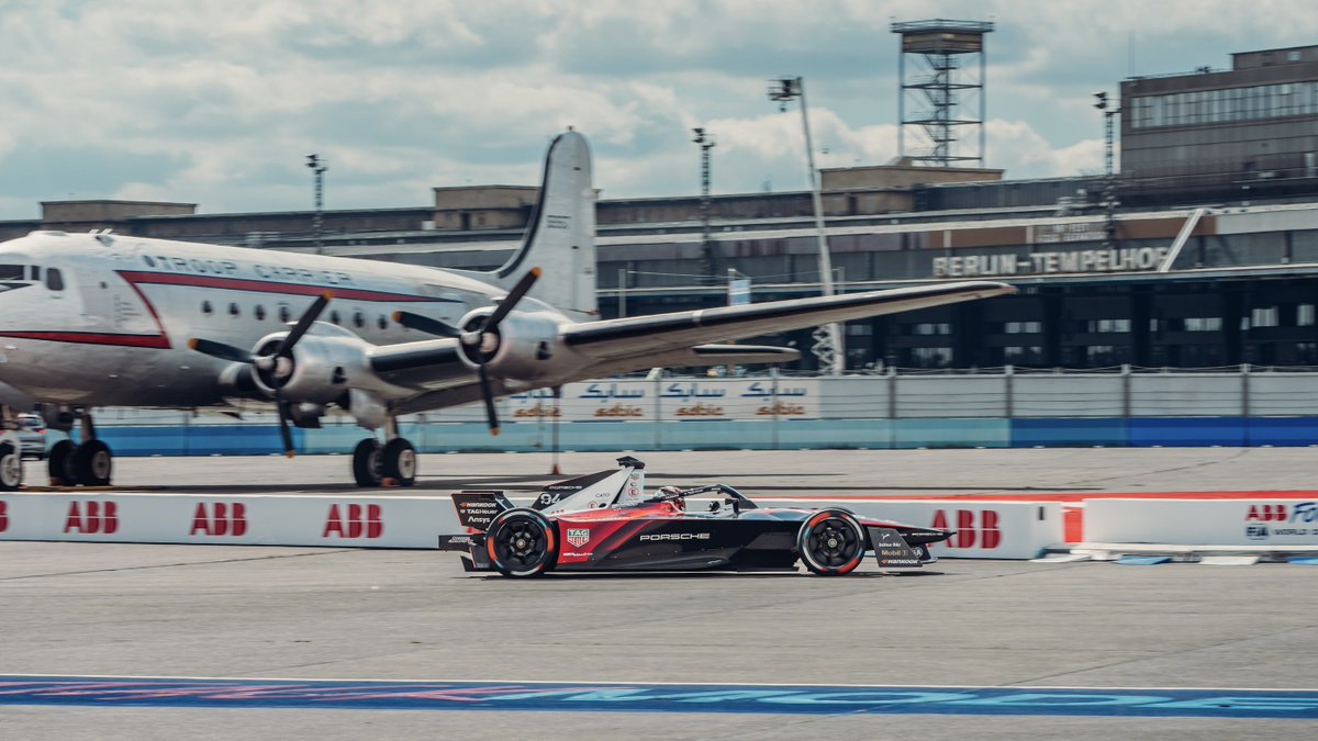 . @PWehrlein and @afelixdacosta clinched fifth and sixth place respectively for @PorscheFormulaE at a fiercely contested home race in Berlin on Saturday. In Tempelhof Airport, both race cars took it in turns to lead the field early on. More: porsche.click/3JXxT0M