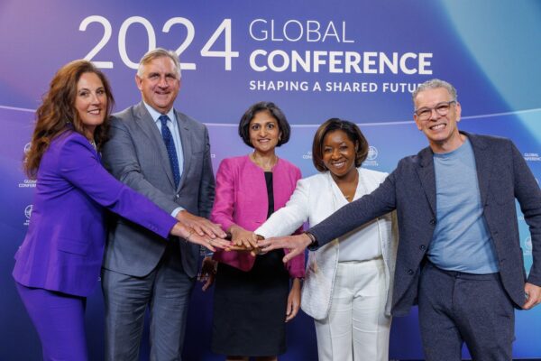 All hands on deck at MIGlobal - @AmerCancerCEO 
@MilkenInstitute 
oncodaily.com/63532.html

#Cancer #CancerPrevention #EarlyDetection #MIGlobal #OncoDaily #Oncology
