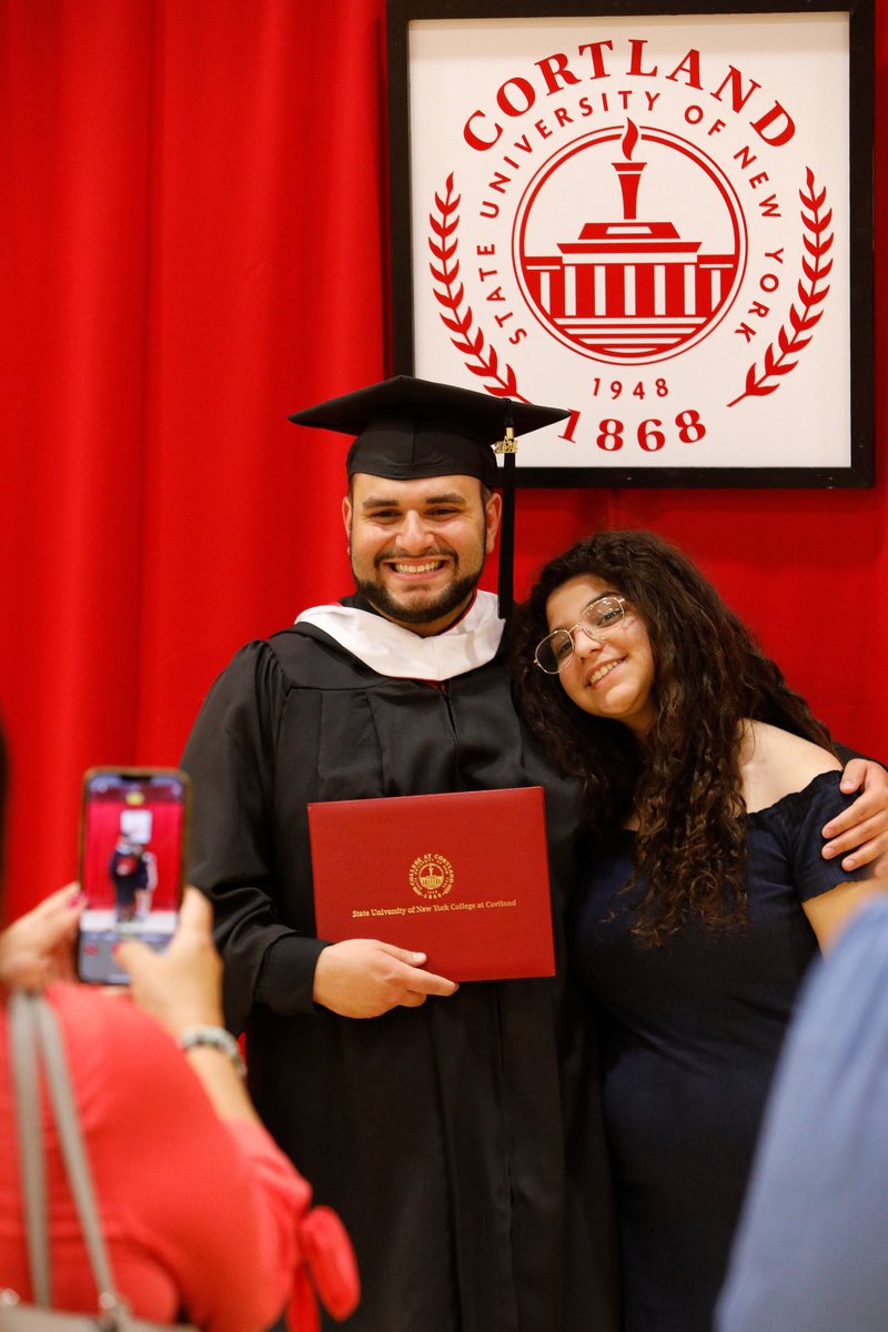 🎓💍 Ringin’ in Commencement weekend with our master’s grads! #Cortland24 includes 264 master’s degree recipients and 22 students earning certificates of advanced study, all honored Friday at Graduate Commencement.
