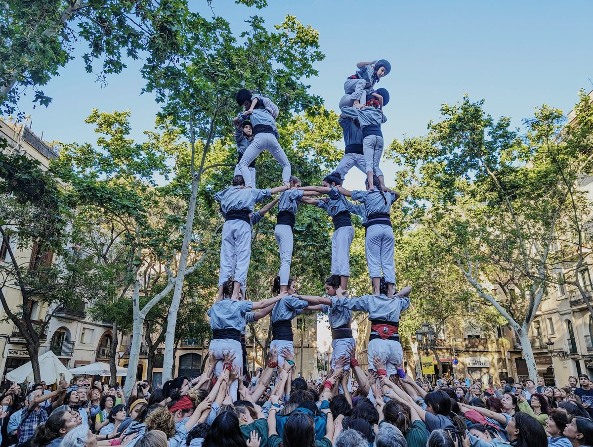 Castellers de Sants tweet media