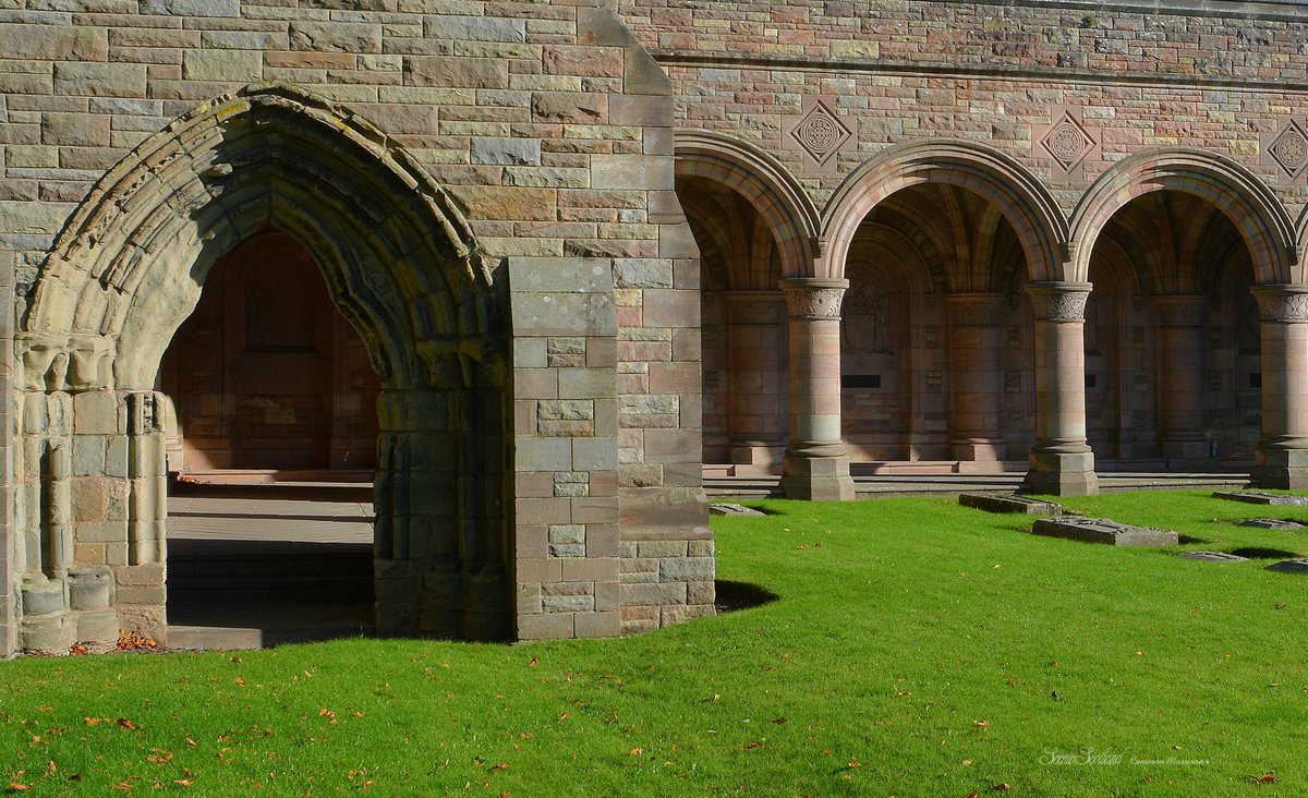 facebook.com/ScenicScotland…
Kelso Abbey, Roxburghshire.

#scotland #history #historicscotland #historicscotland #visitscotland #wildscotland #lovescotland #beautifulscotland