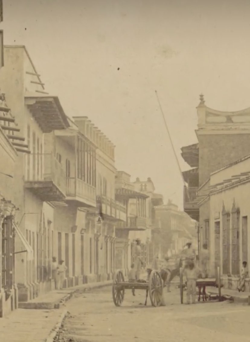 @Feloarias No es por nada, pero esto es una foto de Barranquilla en 1884 y pues, si uno mira de lejitos hasta se pueden parecer jajaja