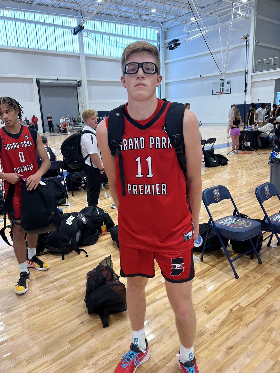 Grand Park Premier 17u PRO16 vs Norcross Heat 17u NXT

Player of the Game- Gavin Betten

Betten was able to showcase high level footwork and passing out of the post in a pull-away win over Norcross Heat. Exhibited abilities that will carry over well to college basketball.