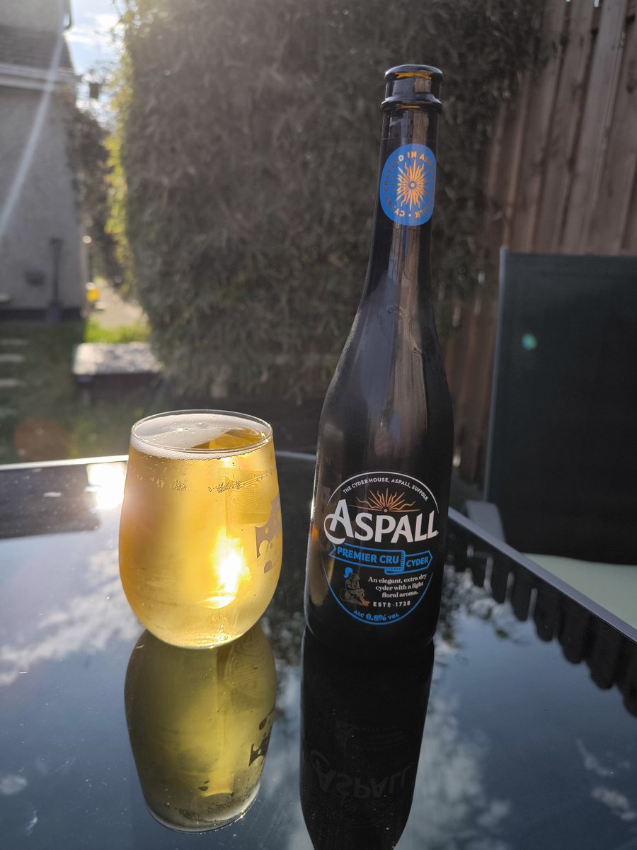 Saturday evening in the sun. An @Aspall Premier Cru Cyder to begin #SaturdayBeers