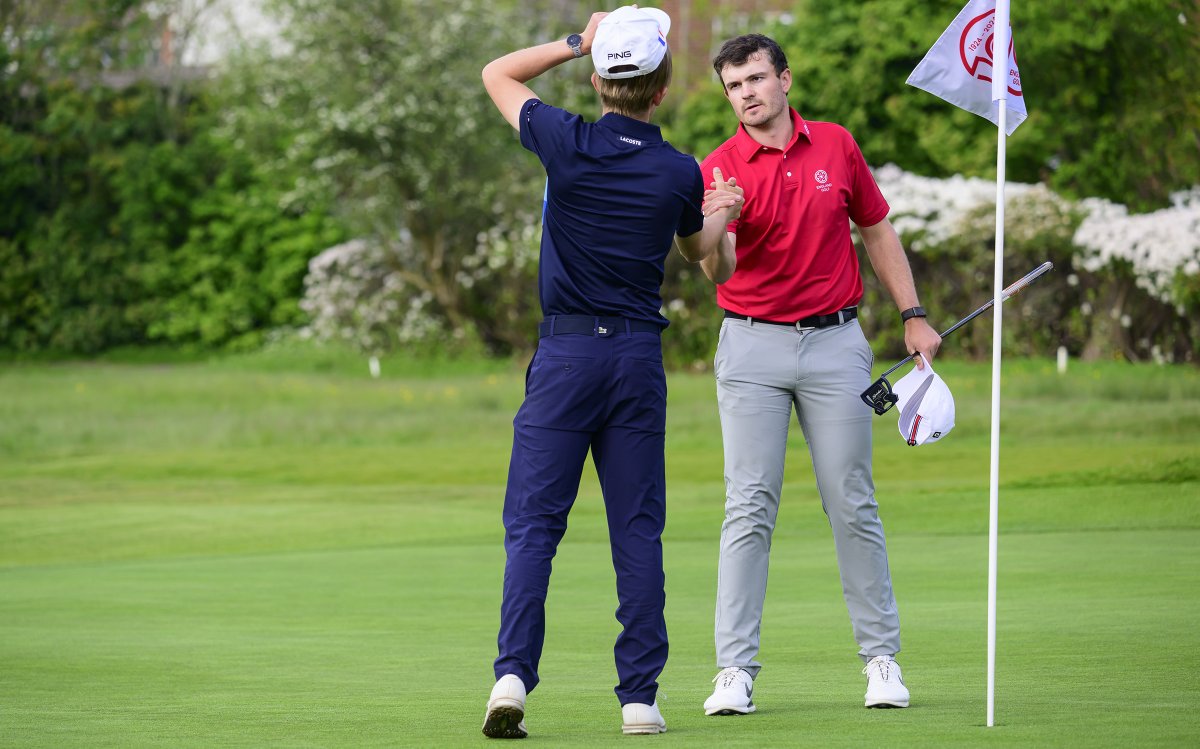 🏴󠁧󠁢󠁥󠁮󠁧󠁿 𝙀𝙣𝙜𝙡𝙖𝙣𝙙 5-7 𝙁𝙧𝙖𝙣𝙘𝙚 🇫🇷 The visitors have the edge after day 1 at @MoortownGC. It's been a great day of golf with some tense matches - read all about the best moments & check the scorecards at brnw.ch/21wJGF6 #RespectInGolf #TogetherInGolf
