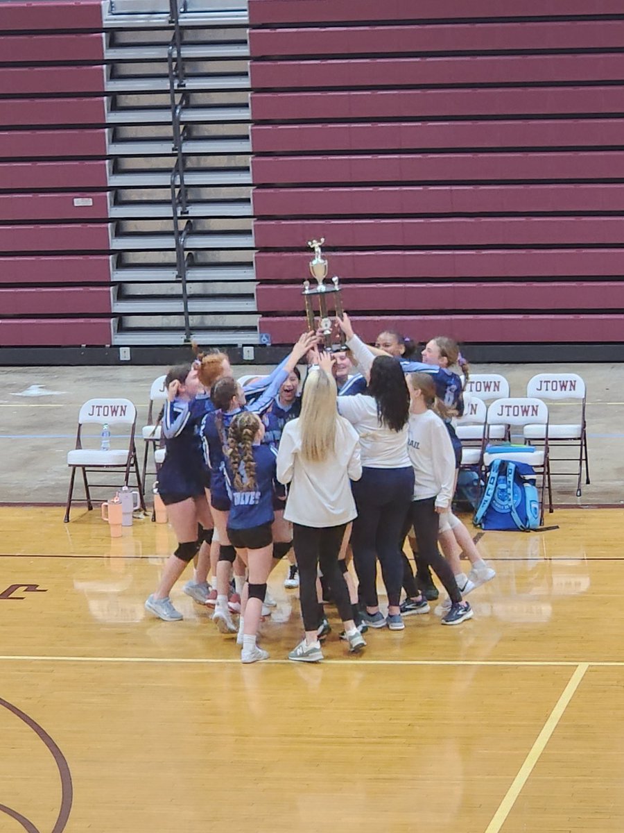 EchoTrail_FB's tweet image. The FIRST Echo Trail Champions!! CONGRATULATIONS Volleyball!!
