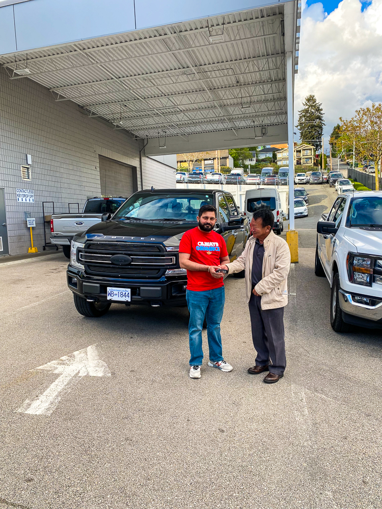 🎉 Big congrats to Bhirinder Gill on his new Avalanche Grey F-150! 🚗 Thanks to our stellar Sales Consultant, Peter, Pardeep Singh also joined the F-150 family with a sleek Black edition. 🖤 Here's to countless miles of safe and enjoyable driving! 🛣️

#NewTruck #F150 #SafeDriving