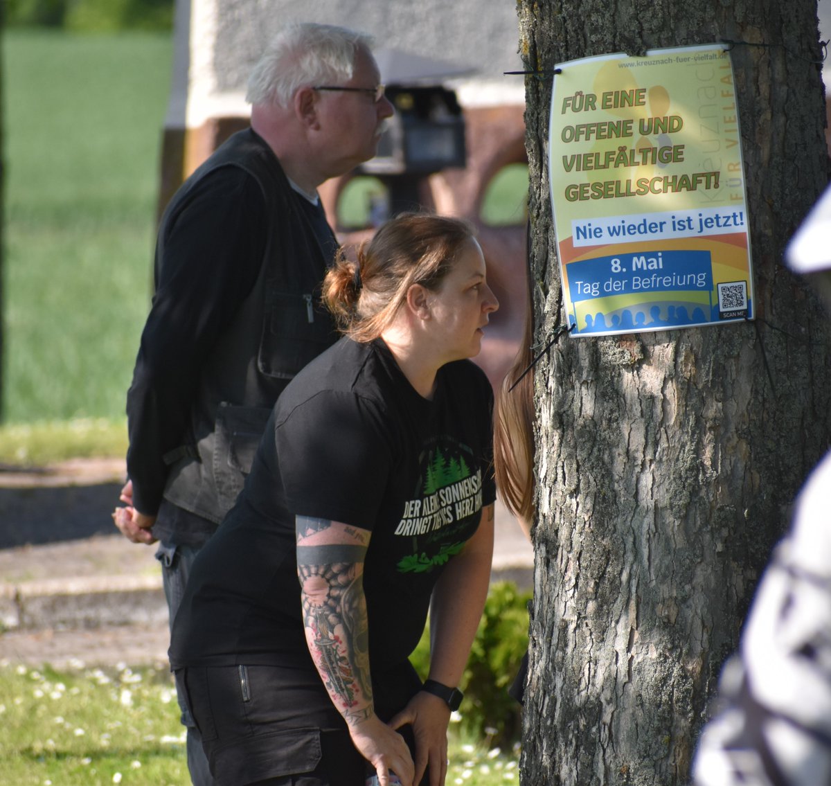 Am 11.05.2024 veranstalte die NPD Rheinland-Pfalz anlässlich des 8. Mai eine Kundgebung am Mahnmal Feld des Jammers bei Bretzenheim mit 49 Teilnehmenden Rechtsextremisten. #FeldDesJammers 1⃣