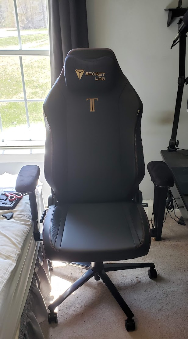 Woo, this chair is so awesome! #secretlab