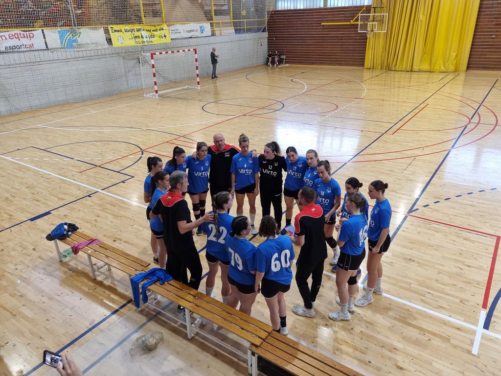 Balonmano Ardoi tweet media