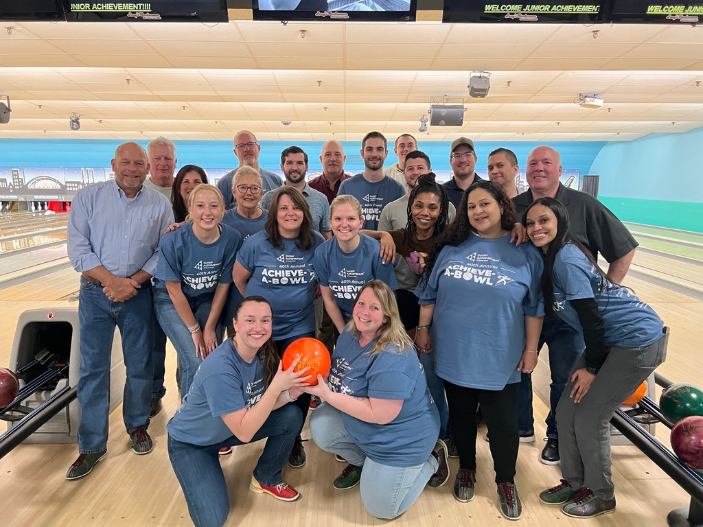 It is always a party with a purpose when Dimeo Construction joins! Thank you for joining JA’s 40th Annual Achieve-A-Bowl! Their team brought a ton of energy and enthusiasm to the table, and their impressive bowling skills helped us to keep the ball rolling towards our vision!