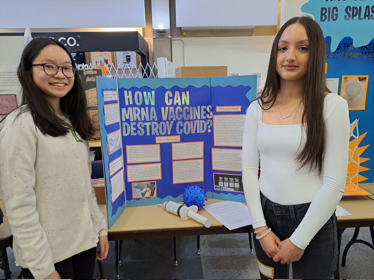 LCS representing at Science Rendezvous Science Fair 2024 today! Good luck Astrid & Elena and Chloe & Ashanti #womeninSTEM #ScienceRendezvous #UofT #ScienceFair