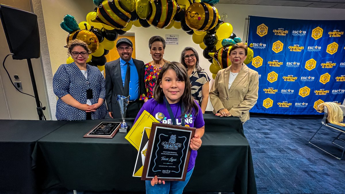A RECORD-BREAKING 21 Rounds to arrive at the triumphant end of our 2024 ESC 19 Regional Spanish Spelling Bee!

Our  1st and 2nd place winners will go on to represent the region in the NATIONAL Spanish Spelling Bee!

Click to see more pictures:

facebook.com/media/set/?van…

#WeR19
