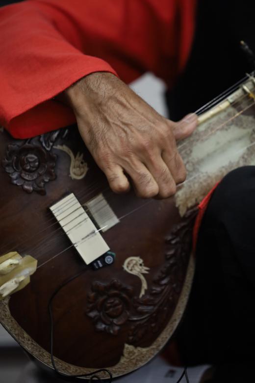 Dallas folks: come out to the Kufiya Comedy Festival today at <a href="/ApprenticeDTX/">Apprentice Creative Space</a>! There's an excellent mix of music, short film, and of course comedy. 

See the itinerary and grab a ticket: kufiyacomedytx.com/may11-mena