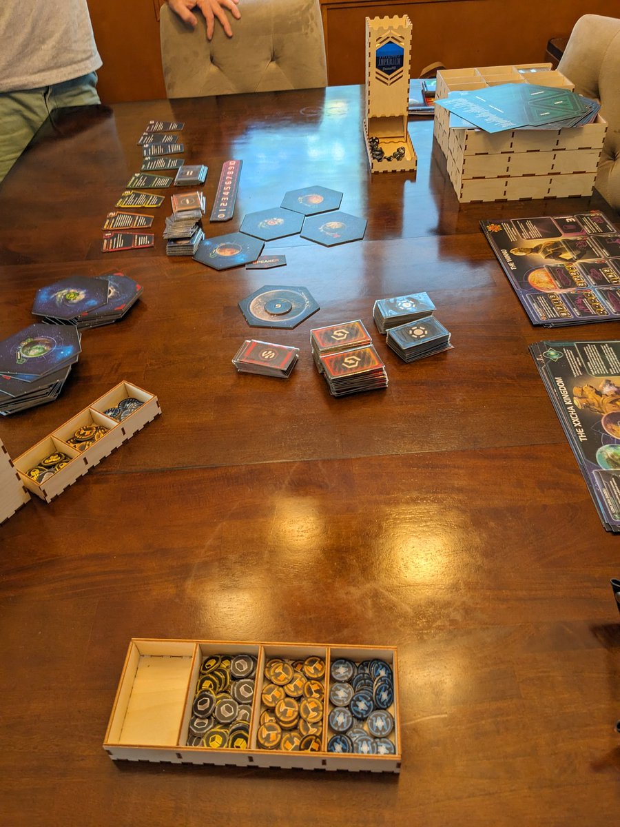 Tony -H4773r- Elfson tweet media