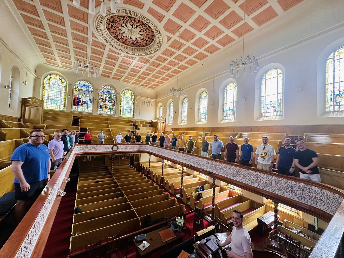 Bechgyn Bro Taf 🎶 (@bechgynbrotaf) on Twitter photo Ymarfer olaf cyn ffeinal Côr Cymru fory.
Mae’r ffeinal yn fyw ar <a href="/S4C/">S4C 🏴</a> nos Sul 12 Mai am 19:30 🎵
Watch us live in the final of Côr Cymru on S4C or iPlayer this Sunday night at 19:30. Ymarfer olaf cyn ffeinal Côr Cymru fory.
Mae’r ffeinal yn fyw ar <a href="/S4C/">S4C 🏴</a> nos Sul 12 Mai am 19:30 🎵
Watch us live in the final of Côr Cymru on S4C or iPlayer this Sunday night at 19:30.