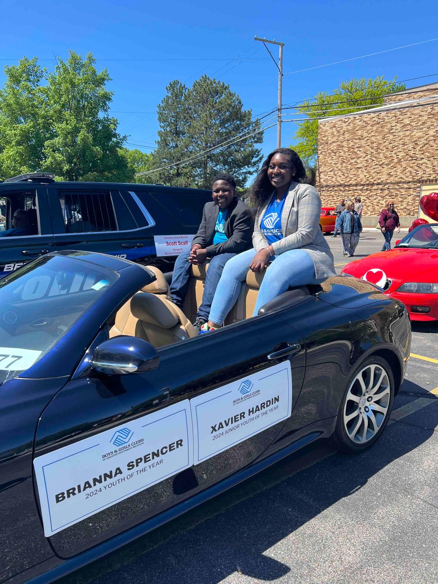 Our Youth of the Year Brianna & Jr. Youth of the Year Xavier representing at the #Blossomtime Grand Floral Parade. 💐#YOY