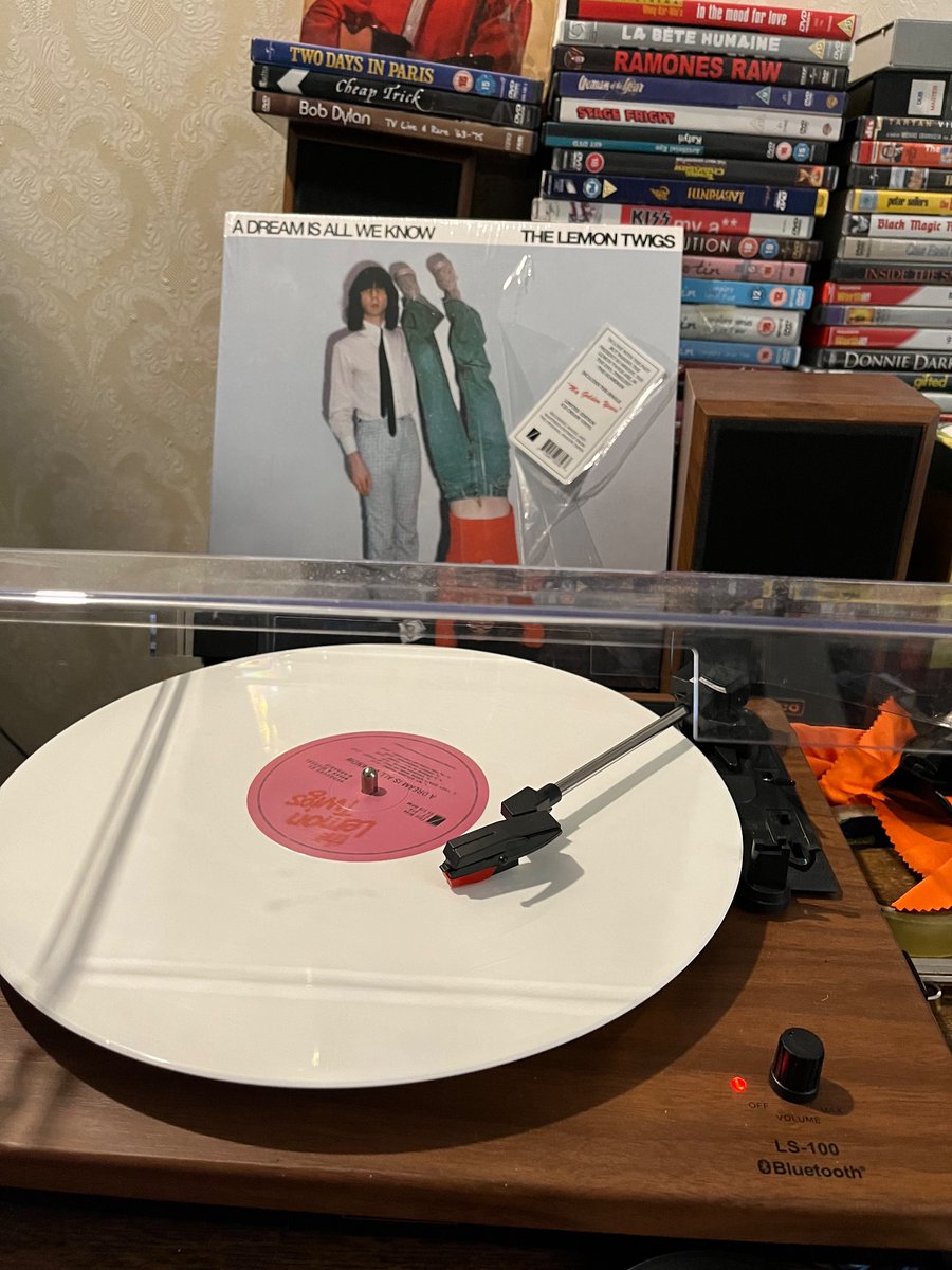 First new vinyl album I’ve bought for over two decades! It’s a good ‘un. An absolute beaut. 😎 @thelemontwigs 
#vinylcommunity #vinylrecords